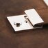 Alassio JU-31516 Documentenmap A4. 4 Ringsmechaniek Leer Cognac 36x28x4,5cm Met Slot_